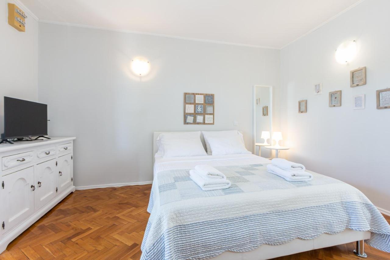 Apartments Vladan With Terrace Baska  Luaran gambar